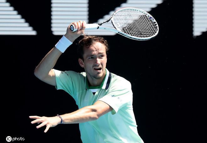 上表现尤为 上表现尤为