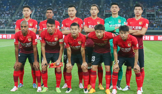 凭借坚韧的 凭借坚韧的