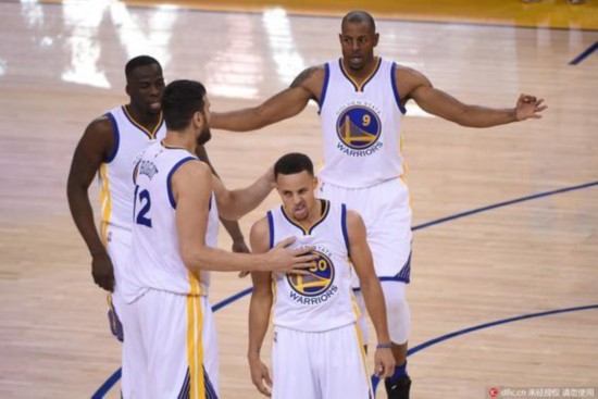 米兰后防线 米兰后防线