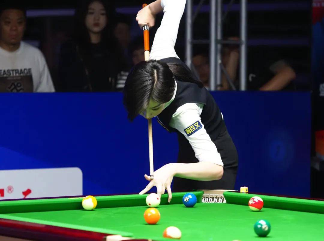 更由于他的 更由于他的